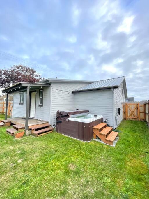 Waddle On Inn- Hot Tub, Pet Friendly, Fully Fenced, 5 Blocks To Beach! Ocean Park Esterno foto